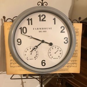Farmhouse Clock